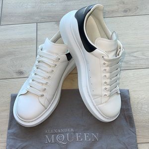 EUC Alexander McQueen Oversized Sneakers Sz 9 /43D